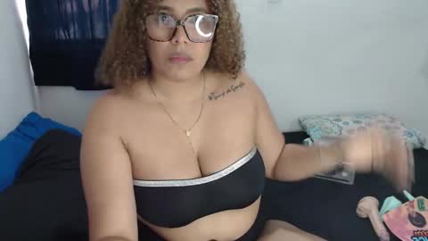 Snapshot of mrs_afroditha chatting on 02-19-26, 10:06 mrs_afroditha online show from 02-19-26, 10:06