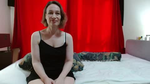 Mrs Velvet Vixen online show from 03-25-26, 08:53