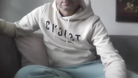 Snapshot of mrserenade46 chatting on 01-22-25, 10:40 Mrserenade online show from 01-22-25, 10:40