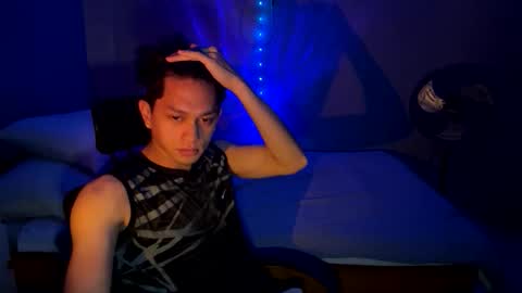 Snapshot of mrshawn95 chatting on 12-14-25, 08:24 shawn online show from 12-14-25, 08:24