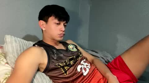 Snapshot of mrshawn95 chatting on 03-24-26, 03:39 shawn online show from 03-24-26, 03:39