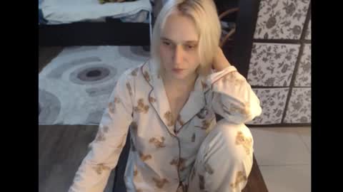 Sasha online show from 11-13-25, 09:30