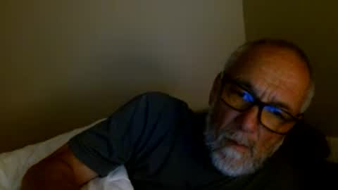 Snapshot of mrtease5 chatting on 05-11-26, 03:34 mrtease5 online show from 05-11-26, 03:34