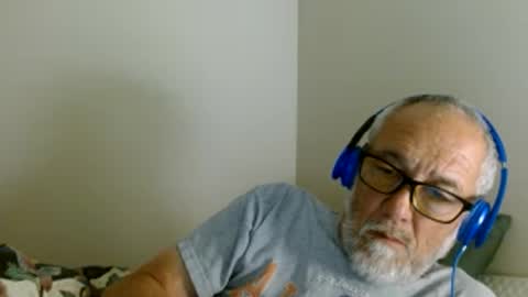 Snapshot of mrtease5 chatting on 05-18-26, 02:51 mrtease5 online show from 05-18-26, 02:51