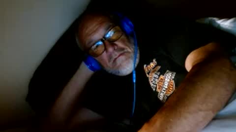 Snapshot of mrtease5 chatting on 05-30-26, 10:01 mrtease5 online show from 05-30-26, 10:01