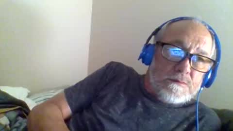 Snapshot of mrtease5 chatting on 06-02-26, 03:30 mrtease5 online show from 06-02-26, 03:30