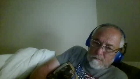 Snapshot of mrtease5 chatting on 06-15-26, 04:47 mrtease5 online show from 06-15-26, 04:47