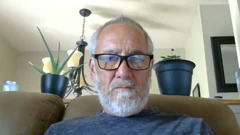 Snapshot of mrtease5 chatting on 06-20-26, 06:33 mrtease5 online show from 06-20-26, 06:33
