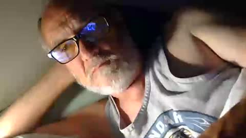 Snapshot of mrtease5 chatting on 06-21-26, 06:38 mrtease5 online show from 06-21-26, 06:38