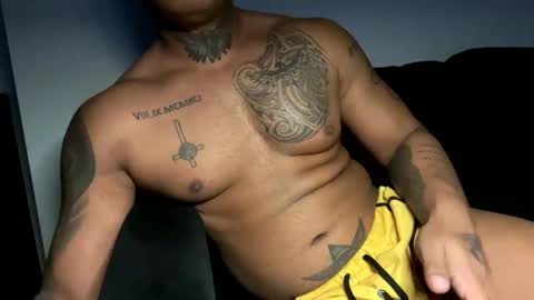 Snapshot of mrthickandfit chatting on 12-03-24, 11:55 Tatd and Fit online show from 12-03-24, 11:55