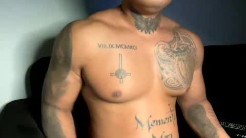 Snapshot of mrthickandfit chatting on 01-02-25, 12:55 Tatd and Fit online show from 01-02-25, 12:55