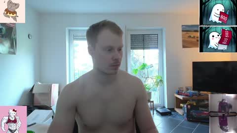 Sascha online show from 04-28-26, 05:07