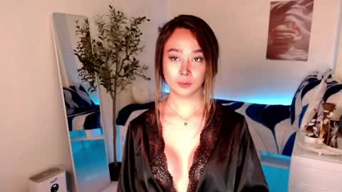 Evon online show from 06-03-26, 03:42