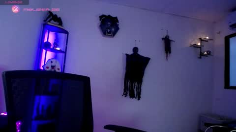 MISS LISSA online show from 10-16-25, 10:22