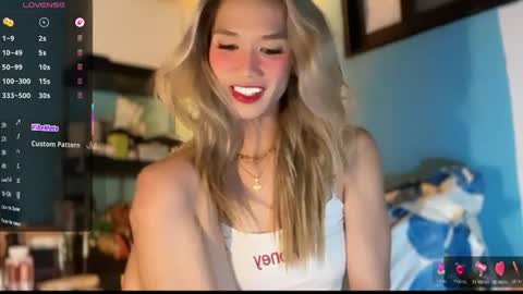 Snapshot of ms_maureenx69x chatting on 07-05-26, 08:49 ms_maureenx69x online show from 07-05-26, 08:49