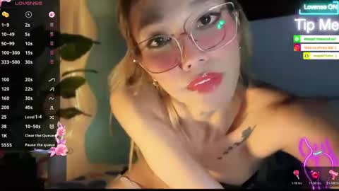 Snapshot of ms_maureenx69x chatting on 07-21-26, 08:00 ms_maureenx69x online show from 07-21-26, 08:00