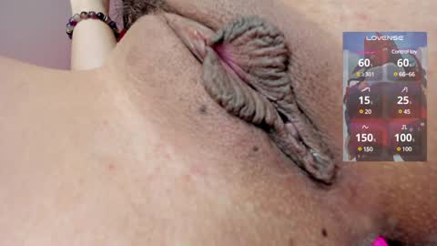 Annabelle  online show from 12-17-24, 08:32