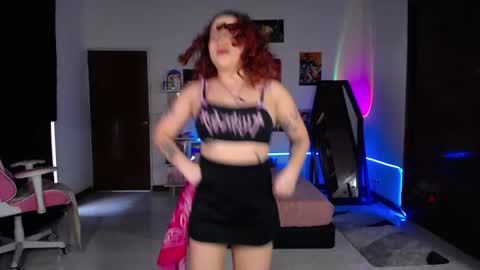 Manuela3 online show from 11-05-25, 04:51