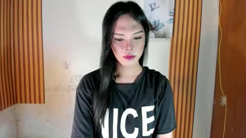 Snapshot of ms_selenaxx chatting on 10-24-25, 02:41 selena online show from 10-24-25, 02:41