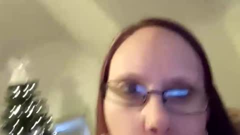 Snapshot of msalls1124 chatting on 02-02-26, 11:25 melissa online show from 02-02-26, 11:25