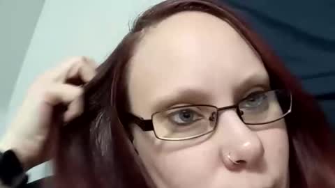 Snapshot of msalls1124 chatting on 02-04-26, 03:51 melissa online show from 02-04-26, 03:51