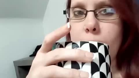 Snapshot of msalls1124 chatting on 02-05-26, 04:00 melissa online show from 02-05-26, 04:00