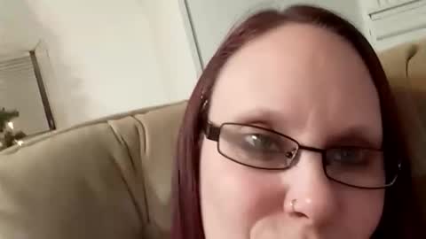 Snapshot of msalls1124 chatting on 02-08-26, 05:55 melissa online show from 02-08-26, 05:55