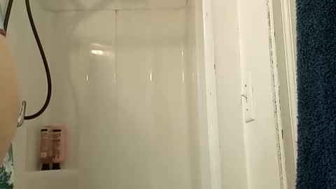 Snapshot of msalls1124 chatting on 02-16-26, 02:57 melissa online show from 02-16-26, 02:57