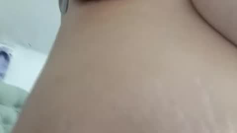 Snapshot of msalls1124 chatting on 03-08-26, 02:04 melissa online show from 03-08-26, 02:04