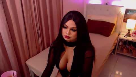 MSGOLDENCUM online show from 11-26-25, 05:36