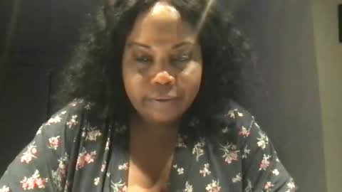 Snapshot of msjonemillion chatting on 11-18-25, 12:05 Chocolate Candy Stick online show from 11-18-25, 12:05