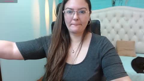 Jossie online show from 04-26-26, 03:37