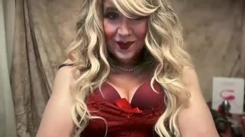 Snapshot of mskarentoy chatting on 01-03-25, 11:01 mskarentoy online show from 01-03-25, 11:01