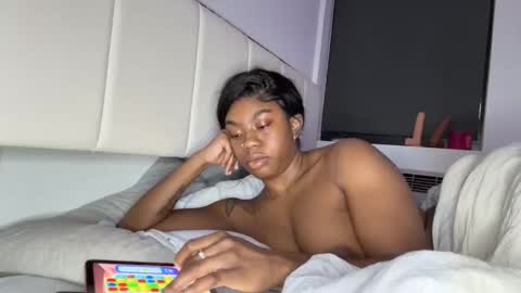 mskitty000 online show from 03-05-26, 11:23