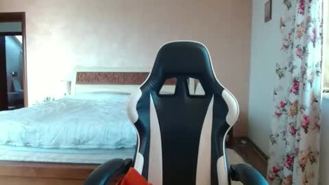 Snapshot of msmarshmallow1 chatting on 02-12-25, 11:07 msmarshmallow1 online show from 02-12-25, 11:07