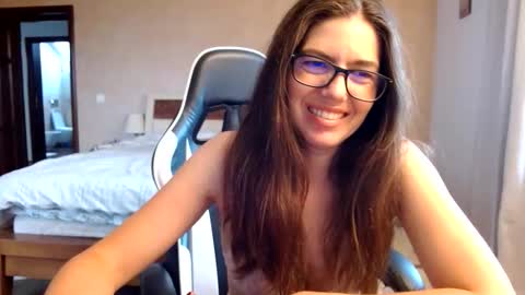 Snapshot of msmarshmallow1 chatting on 10-09-25, 10:46 msmarshmallow1 online show from 10-09-25, 10:46