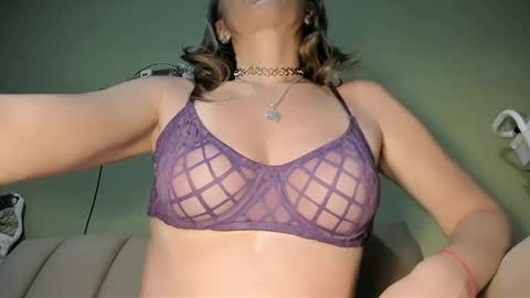 Snapshot of mspurrfectlove chatting on 05-19-26, 02:40 MsPurrfectLove online show from 05-19-26, 02:40
