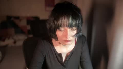 Snapshot of msroxanna chatting on 02-27-26, 04:18 msroxanna online show from 02-27-26, 04:18