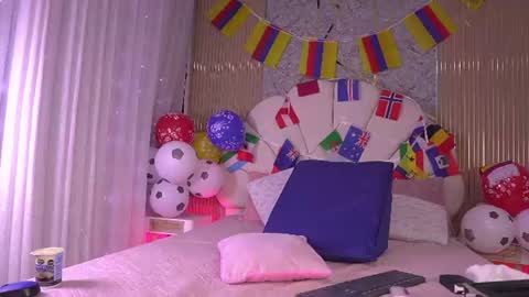 Manuela  online show from 07-09-26, 03:10