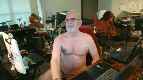 Snapshot of mt2much chatting on 04-12-26, 09:31 mt2much online show from 04-12-26, 09:31