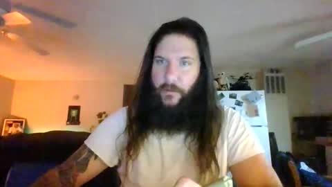 Snapshot of mudge chatting on 01-06-25, 10:05 Mudge online show from 01-06-25, 10:05