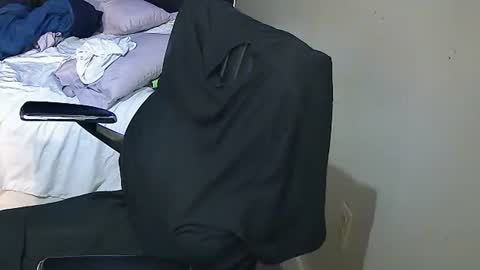 Snapshot of muffdiver718 chatting on 01-29-25, 12:13 Muffdiver online show from 01-29-25, 12:13