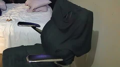 Snapshot of muffdiver718 chatting on 01-30-25, 12:16 Muffdiver online show from 01-30-25, 12:16