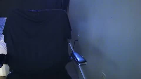 Snapshot of muffdiver718 chatting on 02-21-25, 11:22 Muffdiver online show from 02-21-25, 11:22