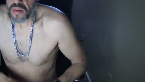 Snapshot of muffdiver718 chatting on 02-24-25, 08:27 Muffdiver online show from 02-24-25, 08:27