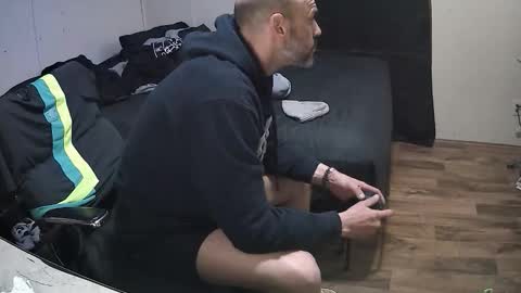 Snapshot of muffdiver718 chatting on 02-22-26, 09:24 Muffdiver online show from 02-22-26, 09:24