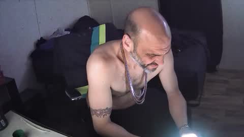 Muffdiver online show from 03-24-26, 02:38