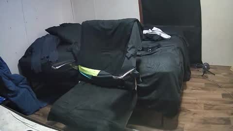 Muffdiver online show from 04-18-26, 06:34