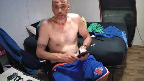 Muffdiver online show from 06-19-26, 01:48