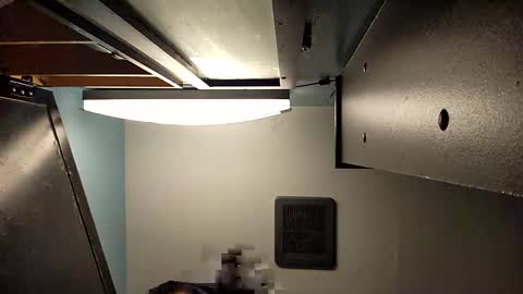 Snapshot of mugsy183 chatting on 10-19-25, 01:28 mugsy183 online show from 10-19-25, 01:28